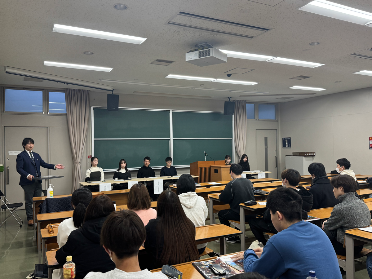 公務員合格体験記・公務員合格者座談会