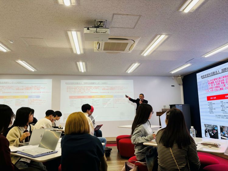 海外経験豊かなゲストスピーカーをお迎えし、パネルディスカッションを実施しました！