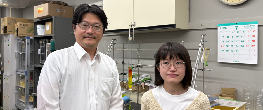 理工学部機能分子化学科※2026年度より理工学部環境・エネルギー工学科　教授　木本　篤志　×　文学部社会学科　岡田　佳乃里