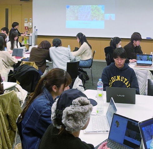 語学力と国際感覚を高め、企業の国際経営を学ぶ