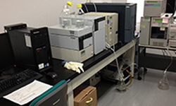 生体分子分析室