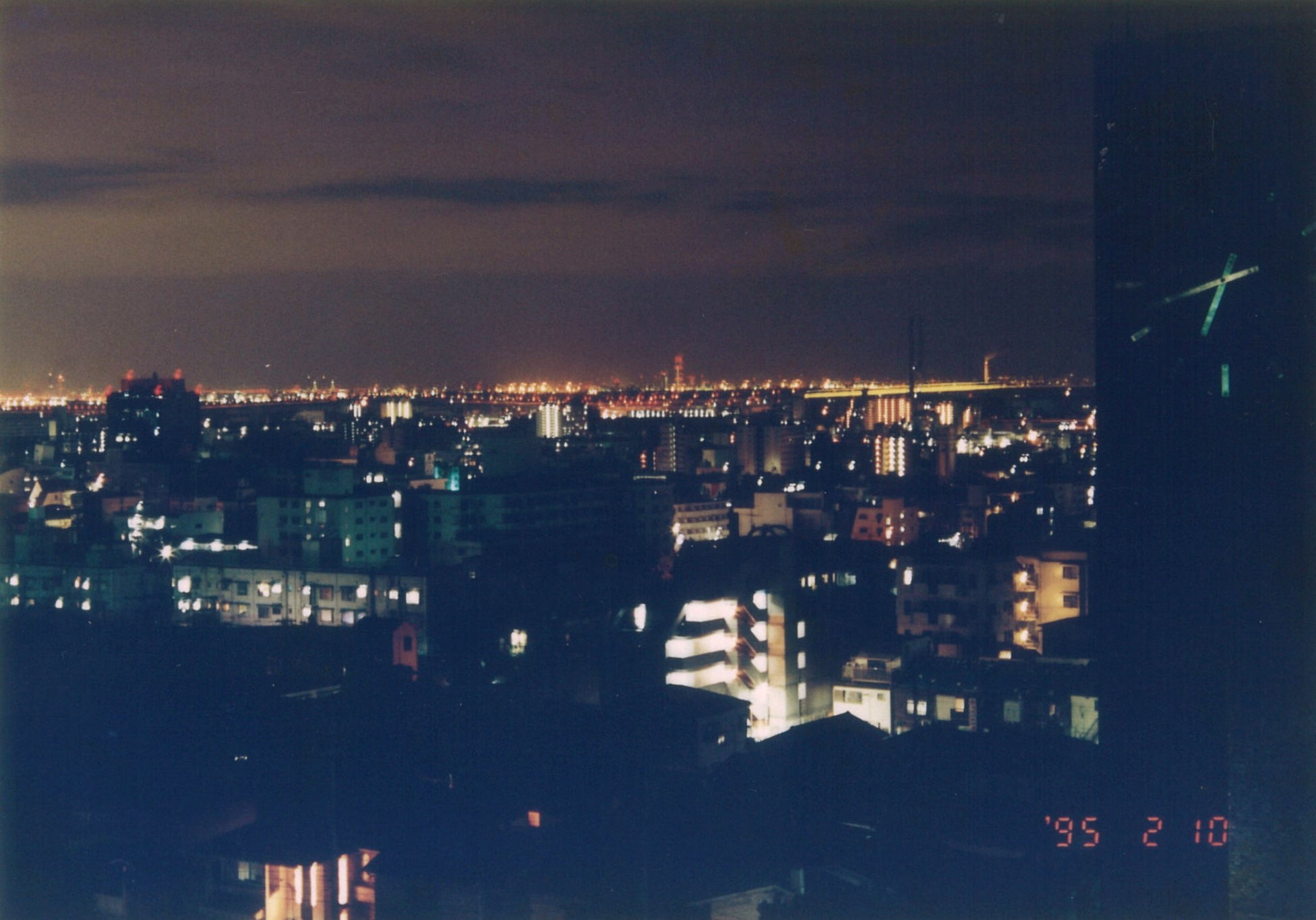 9号館7階から海側を望む(1995年2月10日 震災後)