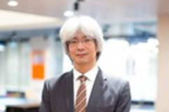 金丸 義衡教授 (法学部長)